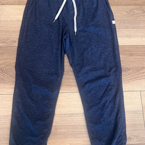 Vuori Pants - Vuori Deep Blue Joggers with White Tag